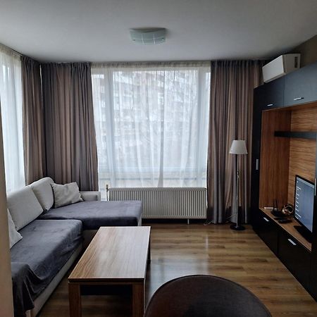 Apartments Mladost 1A Sofia Luaran gambar