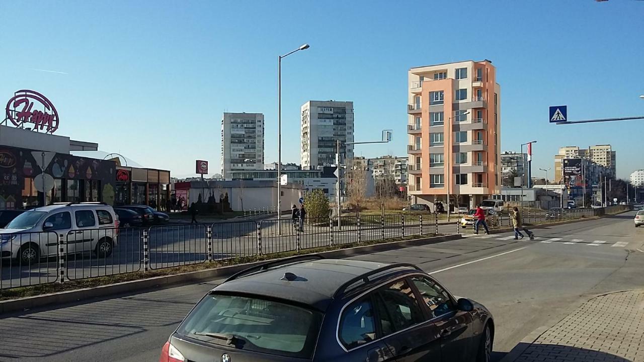 Apartments Mladost 1A Sofia Luaran gambar