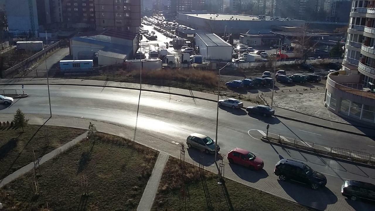 Apartments Mladost 1A Sofia Luaran gambar